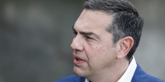 Τσίπρας για 21η Απριλίου: Τιμάμε αυτούς που αντιστάθηκαν, όχι αυτούς που κατέλυσαν τη δημοκρατία