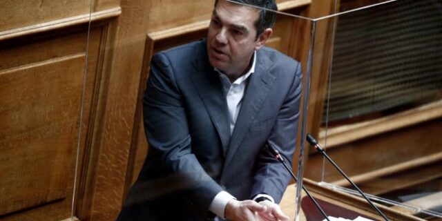 Debate: Το “έλα αν τολμάς” του Τσίπρα στον Μητσοτάκη