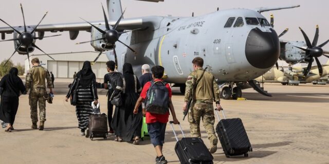 Σουδάν: Χτυπήθηκε τουρκικό αεροσκάφος που απομάκρυνε πολίτες – Ένας τραυματίας