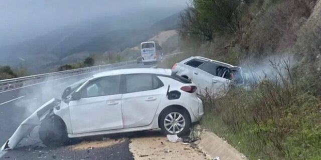 Τροχαίο δυστύχημα με έξι νεκρούς στην Εγνατία – Όχημα με μετανάστες μπήκε στο αντίθετο ρεύμα