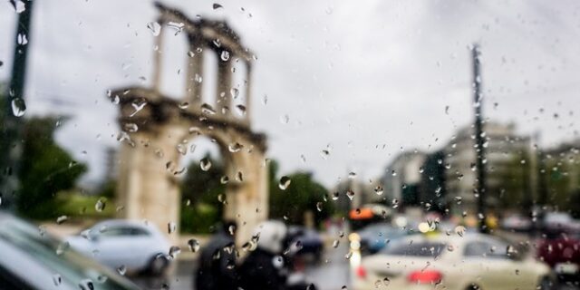 Καιρός Αθήνα: Τοπικές βροχές και σποραδικές καταιγίδες το μεσημέρι