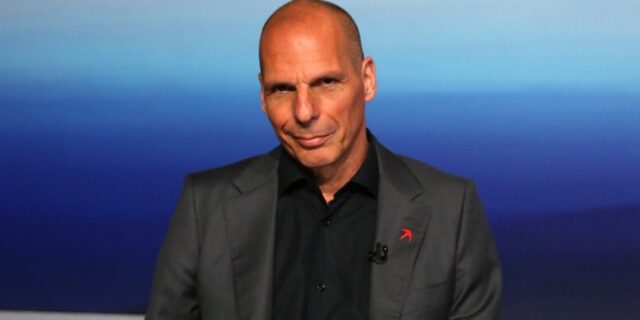 Βαρουφάκης στο debate: “Τα τρία κόμματα ‘μαγειρεύουν’ νέα δημοσιονομική πειθαρχία”