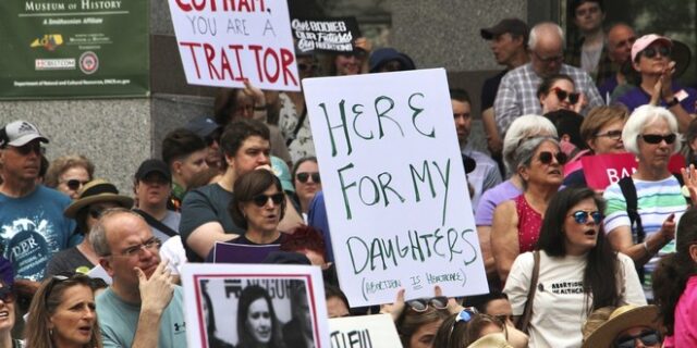 Η Νότια Καρολίνα απαγορεύει την άμβλωση έπειτα από την έκτη εβδομάδα της εγκυμοσύνης