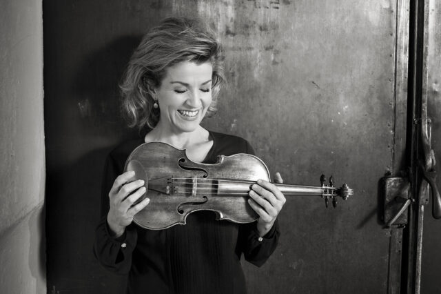 Anne Sophie- Mutter: Η κορυφαία βιολονίστρια 
θα κάνει κάτι σπάνιο στη σκηνή του Ηρωδείου