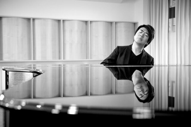 Ο Κινέζος σούπερ σταρ του πιάνου Lang Lang σε μια συναυλία-ορόσημο στο Ηρώδειο