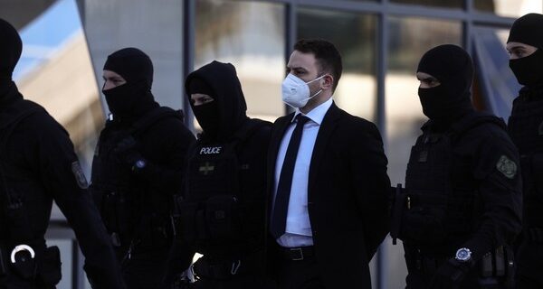 Γλυκά Νερά: Η “συγγνώμη” του Αναγνωστόπουλου και ο αστυνομικός που είπε “αυτός το έκανε”