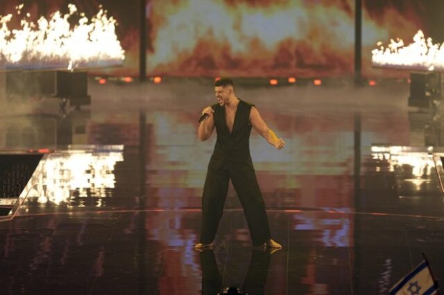 Eurovision 2023: Η αντίδραση των παρουσιαστών του ΡΙΚ όταν η Ελλάδα έδωσε 4άρι στην Κύπρο – “Πολύ κράτησε”