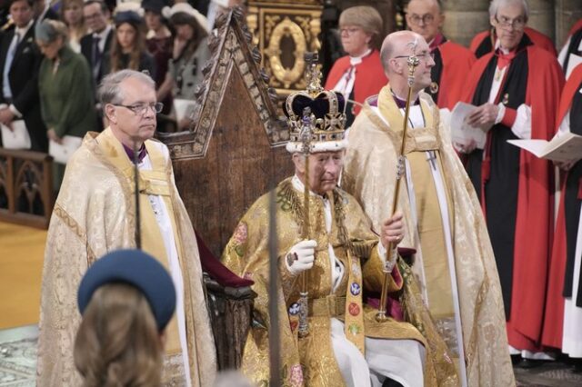 Βασιλιάς Κάρολος: Η στιγμή της στέψης – Η ιστορία του στέμματος του Αγίου Εδουάρδου