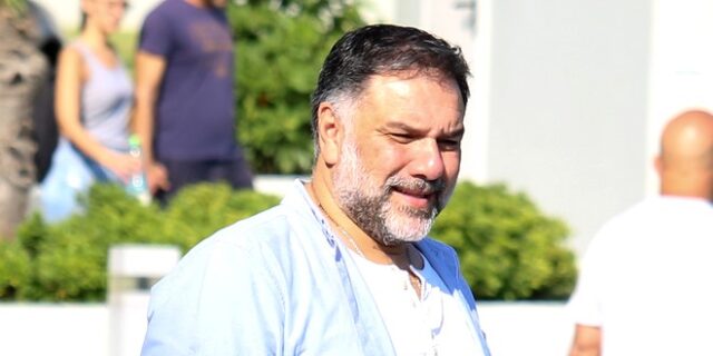 Γρηγόρης Αρναούτογλου: Η δημόσια συγγνώμη στον Λεωνίδα Κουτσόπουλο – “Αυτό που είπα ήταν λάθος μου”