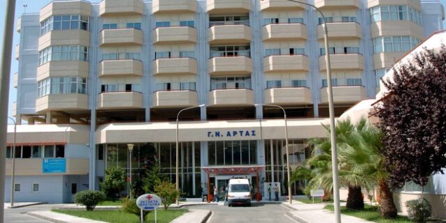 Τραγωδία με νεκρό βρέφος στην Άρτα – Το ξέχασε για ώρες στο αμάξι ο πατέρας του