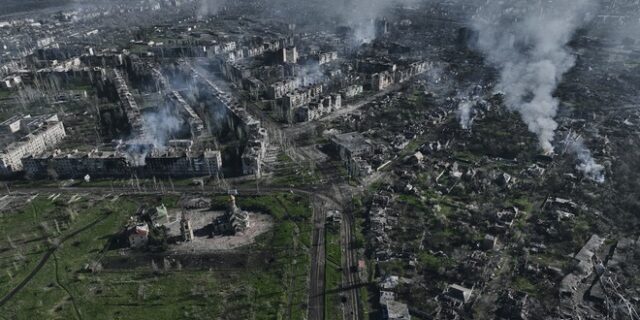 Ουκρανία: Ο Πριγκόζιν ισχυρίζεται ότι οι δυνάμεις του κατέλαβαν το Μπαχμούτ – Διαψεύδει το Κίεβο