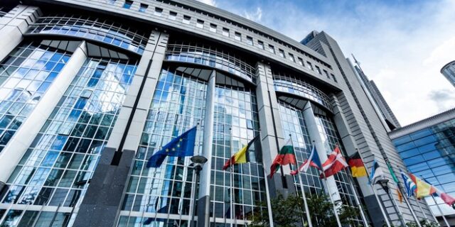 Σκάνδαλο Qatargate: Ξαφνική απόσυρση από την υπόθεση του ανακρική Μισέλ Κλεζ