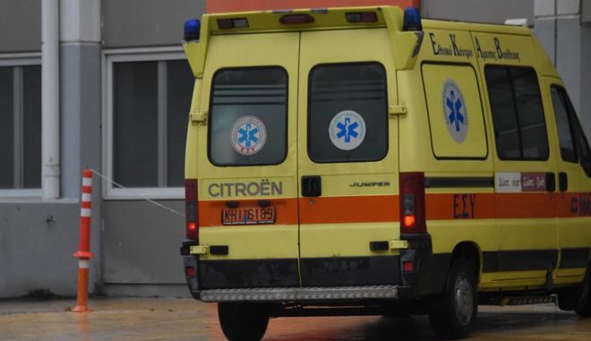 Βόλος: Σοβαρό τροχαίο στις Αλυκές – Ακρωτηριάστηκε οδηγός μηχανής