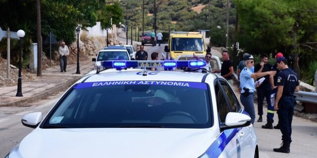 Τροχαίο στη Λεωφόρο Αθηνών – ΙΧ έπεσε πάνω σε περιπολικό, τραυματίστηκε αστυνομικός