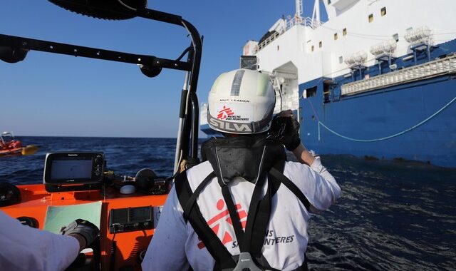 Το φως στο κατάστρωμα – Μία ιστορία διάσωσης στη Μεσόγειο