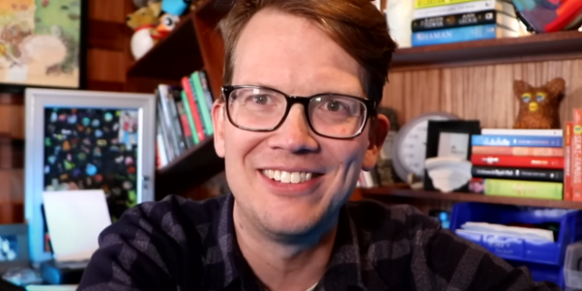 Hank Green: Ο σταρ του YouTube αποκάλυψε ότι διαγνώστηκε με καρκίνο