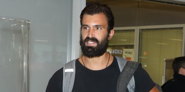 Ηλίας Γκότσης: Του έσπασαν το αυτοκίνητο για δεύτερη φορά μέσα σε μία εβδομάδα