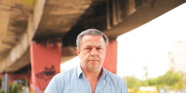 Στάθης Σταμουλακάτος και Τραϊάνα Ανανία “μπαίνουν” στον θρυλικό ΤΣΙΟΥ – Δείτε το trailer