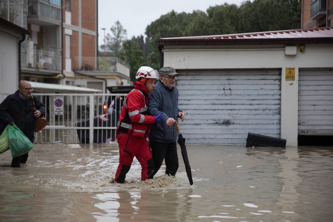 Italia: continua a salire il numero delle vittime delle alluvioni – “Stiamo vivendo un nuovo terremoto”