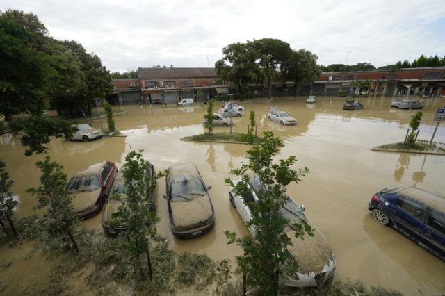 Ιταλία: Η απόλυτη καταστροφή από τις πλημμύρες – Εσπευσμένη επιστροφή της Μελόνι από τη G7