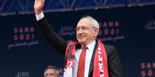 Εκλογές στην Τουρκία: Με αλεξίσφαιρο γιλέκο ο Κιλιτσντάρογλου σε προεκλογική ομιλία