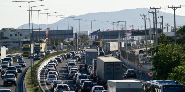 Κίνηση στους δρόμους: Στο κόκκινο Κηφισός και Αθηνών – LIVE Χάρτης