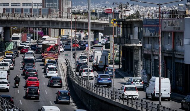 Κίνηση στους δρόμους: Μεγάλες καθυστερήσεις στον Κηφισό – LIVE ΧΑΡΤΗΣ