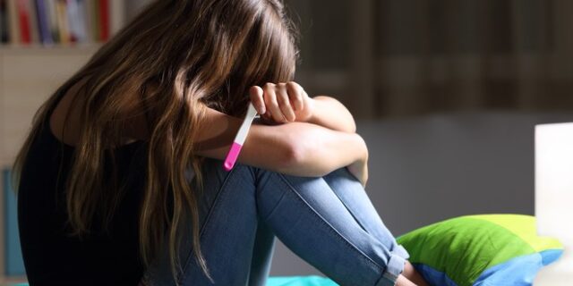 ΗΠΑ: Πρόστιμο σε γιατρό που αποκάλυψε ότι έκανε άμβλωση σε 10χρονο κορίτσι, θύμα βιασμού