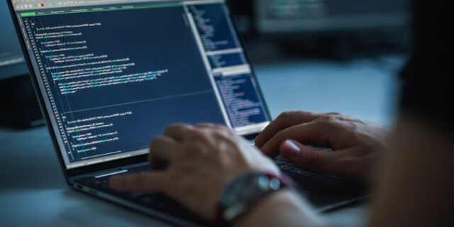 Ν. Φίλης για Τράπεζα Θεμάτων: Αλήθειες και ψέματα για την κατάρρευση και το φιάσκο