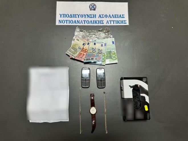 Τέλος στην δράση σπείρας που έκλεβε ηλικιωμένους στα σπίτια τους προσποιούμενοι τους τεχνικούς της ΔΕΗ