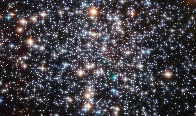 Διάστημα: Σπάνια μαύρη τρύπα εντοπίστηκε στο κοντινότερο σμήνος αστέρων στη Γη