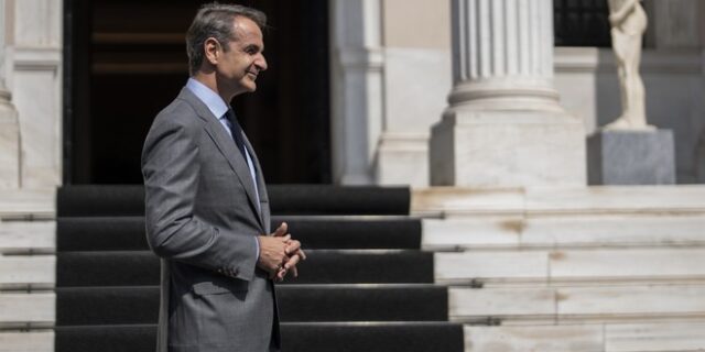Παντοδυναμία, αλαζονεία και αμετροεπείς προκλήσεις…