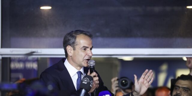 Η ΝΔ προσπαθεί να αντιμετωπίσει το “σκιάχτρο” της “παντοδυναμίας” Μητσοτάκη