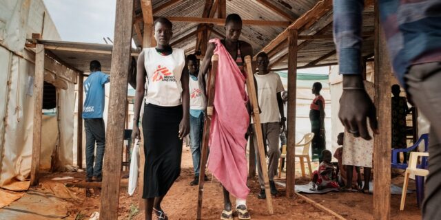 Παγκόσμια Ημέρα της Μητέρας: Πού μπορεί να φτάσει μια τραυματισμένη μάνα για να σώσει τα παιδιά της