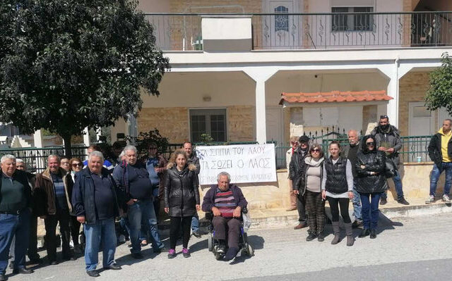 Απανθρωπιά: Έκαναν έξωση σε ανάπηρο στη Χαλκιδική – Ήταν εγγυητής του άνεργου γιου του