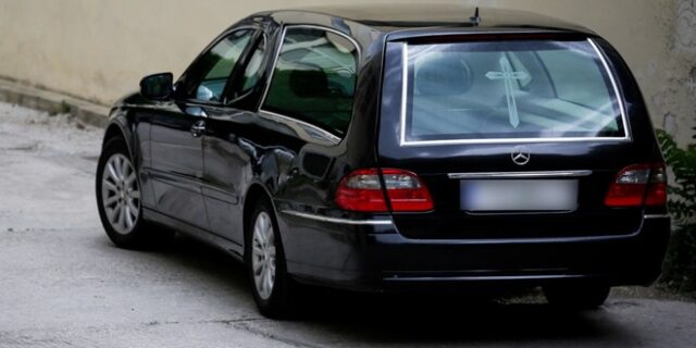 Κύπρος: Διέρρηξαν γραφείο κηδειών – Πήραν το ταμείο και έφυγαν με νεκροφόρα
