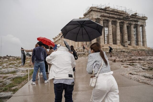 Καιρός Αθήνα: Τοπικές βροχές και πιθανόν καταιγίδες