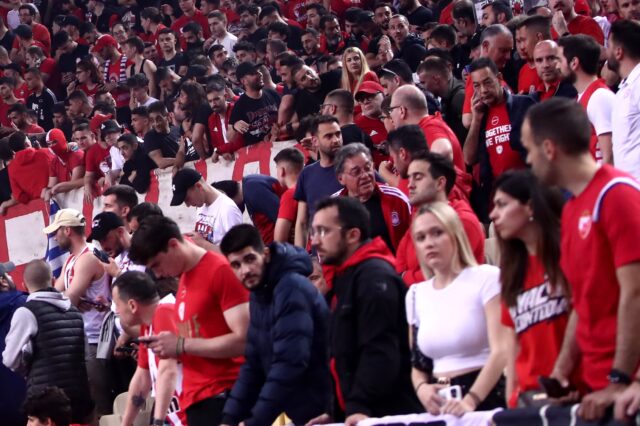 Final Four 2023 – Ολυμπιακός: Κατακόκκινη η Ζαλγκίριο Αρένα με πάνω από 7.000 οπαδούς των “ερυθρόλευκων”