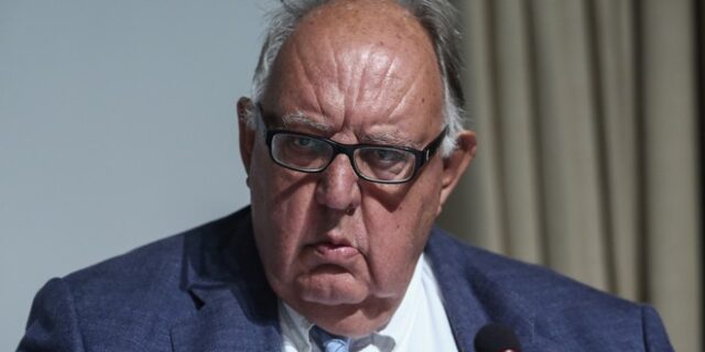 Θεόδωρος Πάγκαλος: Το “μαζί τα φάγαμε” και οι ατάκες που έμειναν στην πολιτική ιστορία