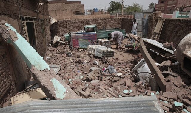 Σουδάν: Σε κρίσιμη κατάσταση οι πολίτες – Mαίνονται οι συγκρούσεις, μειώνονται τα τρόφιμα
