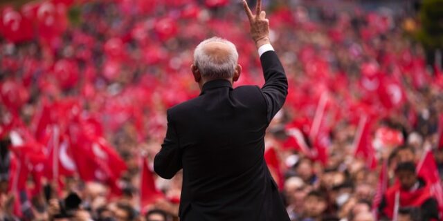 Τουρκία: Στην τελική ευθεία για τις εκλογές – Ο Κιλιτσντάρογλου βγαίνει από τη σκιά του Ερντογάν