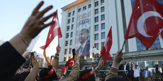 Εκλογές στην Τουρκία: Στην τελική ευθεία ενόψει του β’ γύρου – Πώς διαμορφώνεται το κλίμα