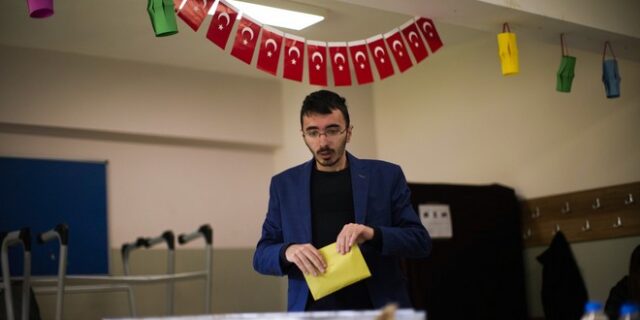 Εκλογές στην Τουρκία: Παρατυπίες στην εκλογική διαδικασία καταγγέλλει η αντιπολίτευση