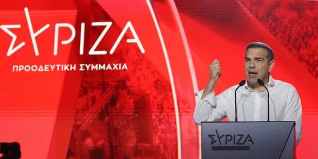 Αλέξης Τσίπρας στο Σύνταγμα: Δεν θα επιτρέψω σε κανέναν να παρεκκλίνει από το Συμβόλαιο της Αλλαγής – Θα νικήσουμε