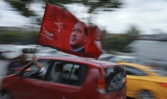 Το NEWS 24/7 στην Τουρκία: Ροζ κασέτες, πληθωρισμός και μποτιλιάρισμα