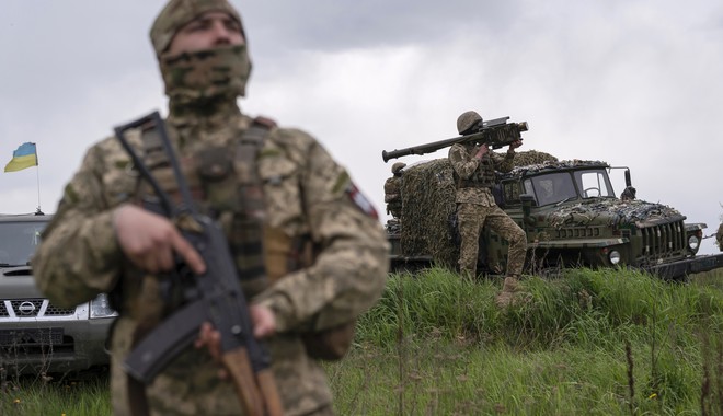 Ουκρανία: Ο Ζελένσκι βάζει “φρένο” στα περί αντεπίθεσης – “Χρειαζόμαστε περισσότερο χρόνο”