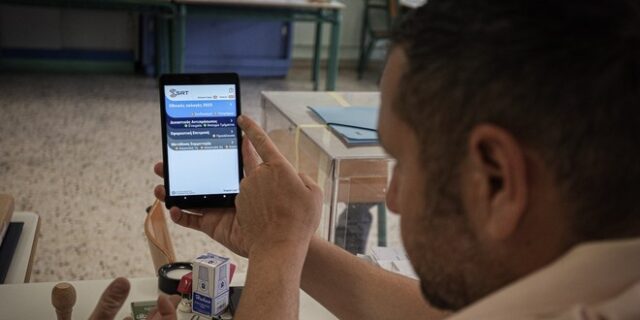 Εκλογές 2023: Επιτελική κατάρρευση και “αφωνία” στο ΥΠΕΣ – Γιατί δεν ξέρουμε ποια είναι η προσέλευση μέχρι στιγμής
