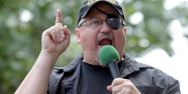 ΗΠΑ: Κάθειρξη 18 ετών στον ιδρυτή των Oath Keepers για την εισβολή στο Καπιτώλιο