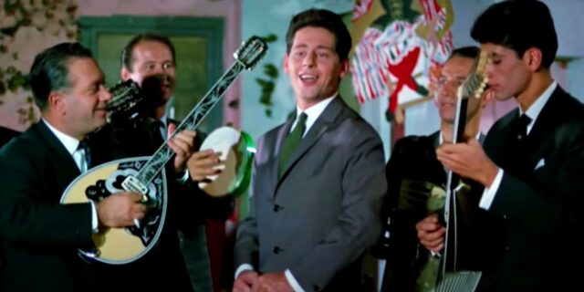 Γιάννης Βογιατζής: “Ένας ουρανός μ’ αστέρια” και 10 τραγούδια που θυμίζουν άλλες εποχές