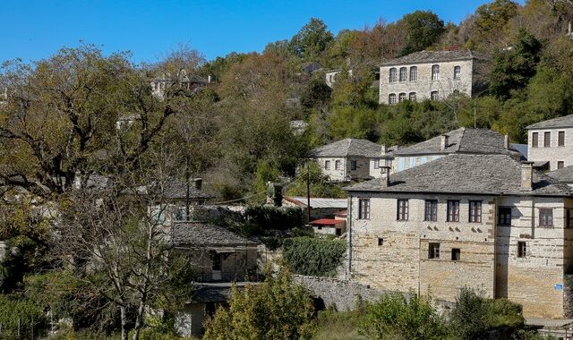 Ιωάννινα: Επιχείρηση διάσωσης γυναίκας που τραυματίστηκε στο Ζαγόρι, ενώ προσπαθούσε να βγάλει φωτογραφία